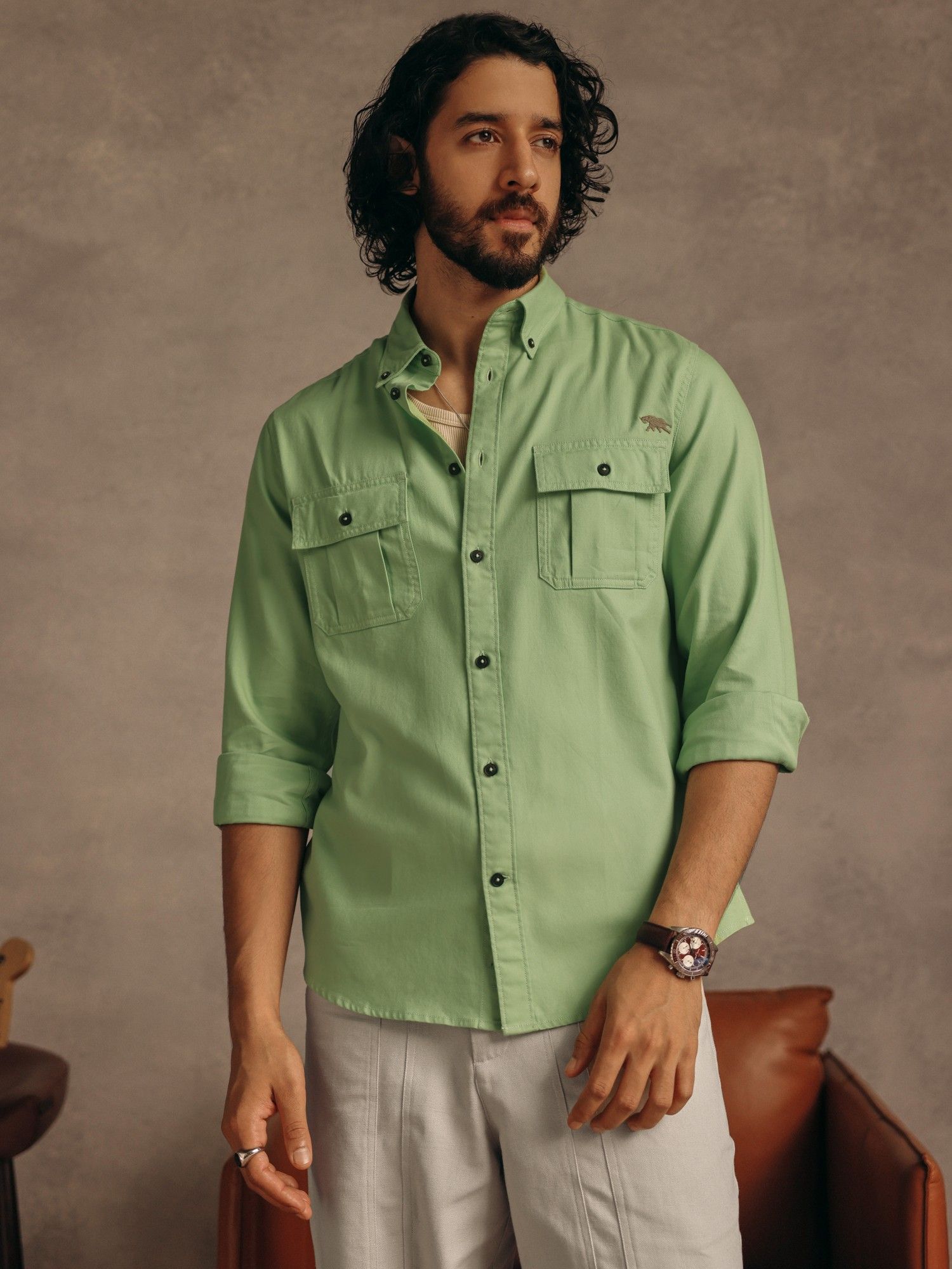 Andamen Green Men Pocket Detail Cotton Slim Fit Shirt