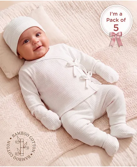 Babyoye 100% Cotton Interlock Knit Full Sleeves T-Shirt & Pyjama Co-Ord Night Suit With Cap Mittens & Booties - White