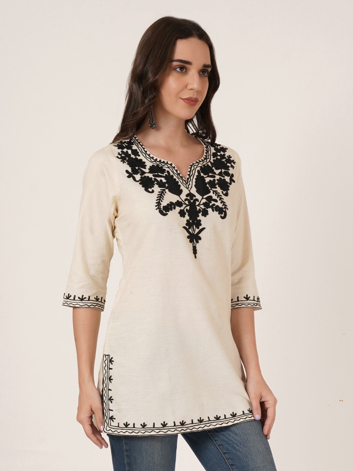 Brownverse Pure Cotton Women Off White Embroidered Kashmiri Kurti