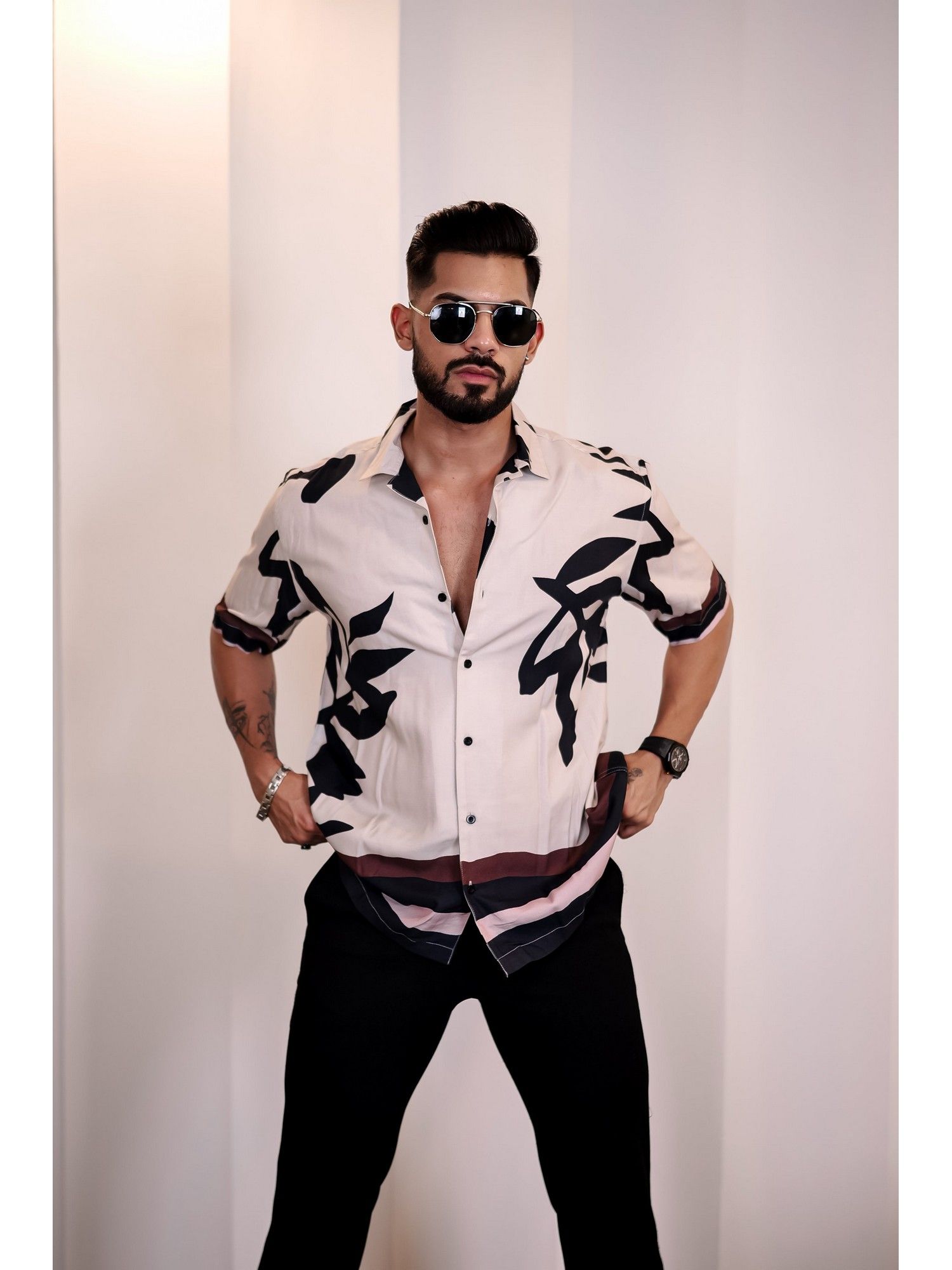 Eszett Men Beige Cotton Printed Casual Shirt