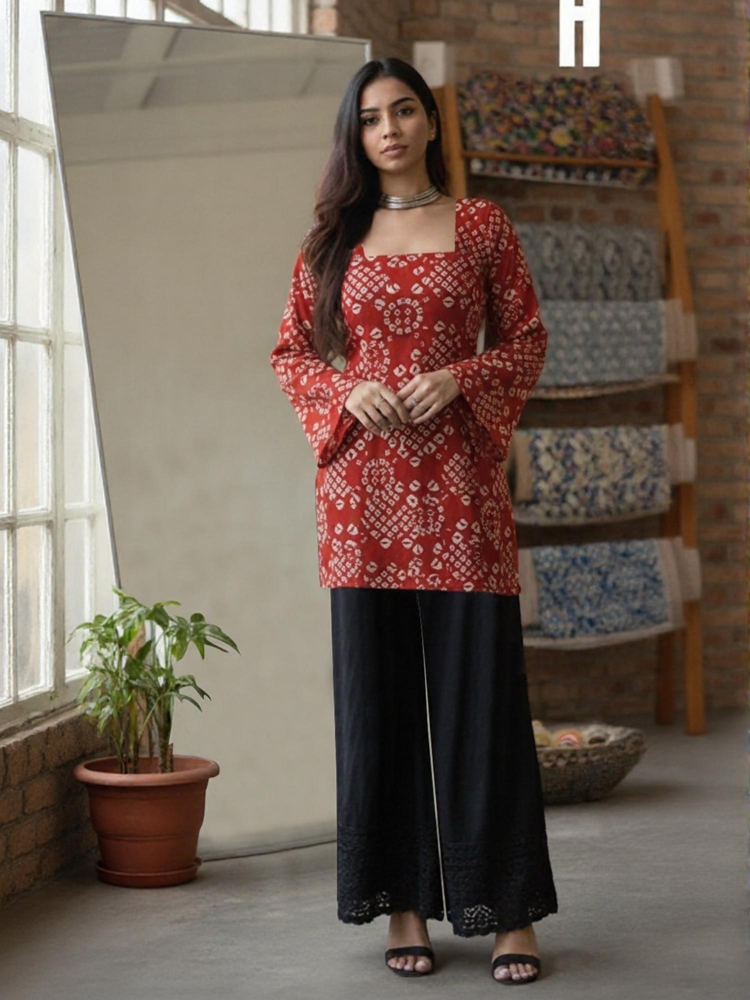 Gahan Womens Red Rayon Blend Printed Straight Kurti