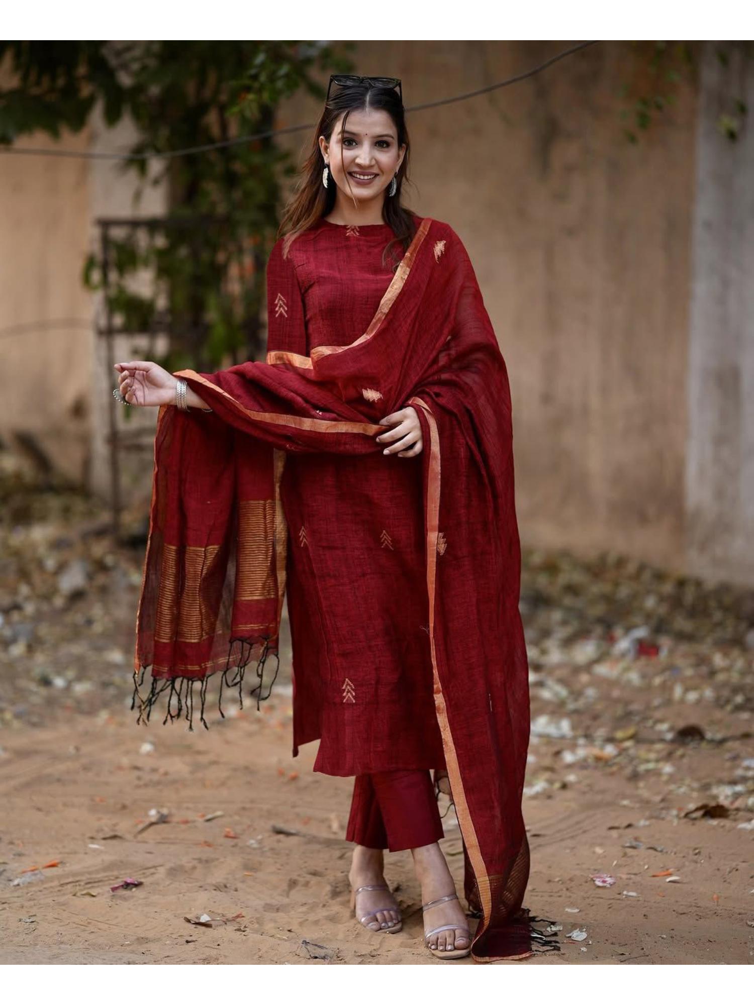 Gahan Womens Viscose Rayon Straight Embroidered Kurta with Pant & Dupatta