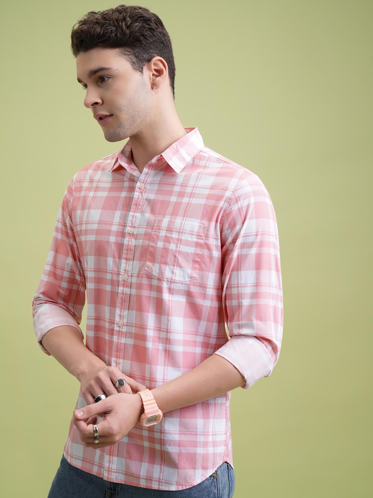 HIGHLANDER Men Pink Checks Casual Shirt