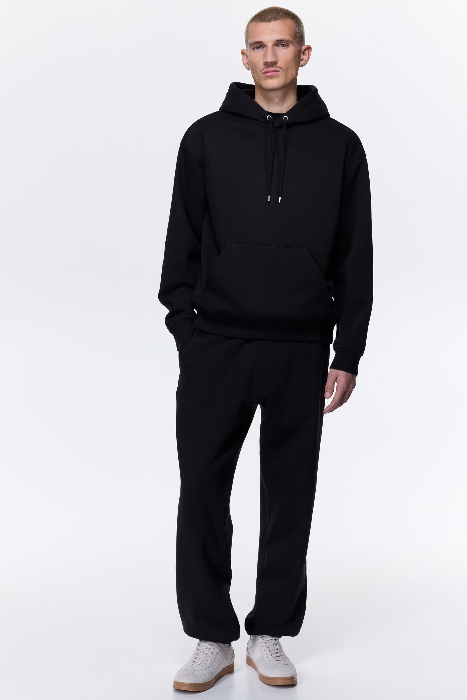 H&M Men Black Relaxed Fit Sweatpants