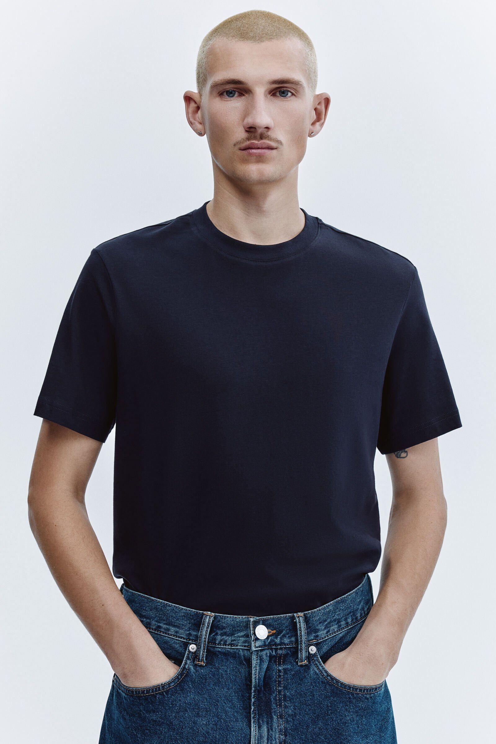H&M Men Blue Regular Fit T-Shirt