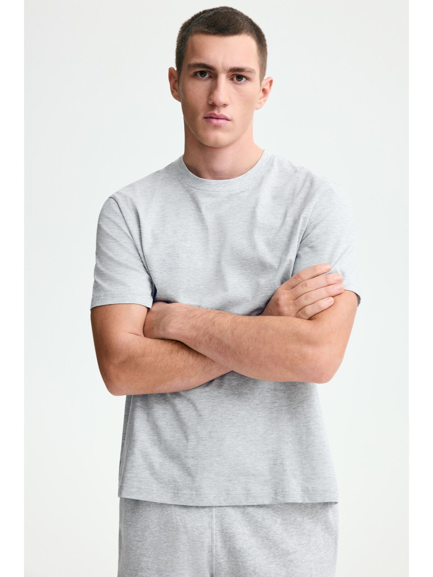 H&M Men Grey Regular Fit T-Shirt