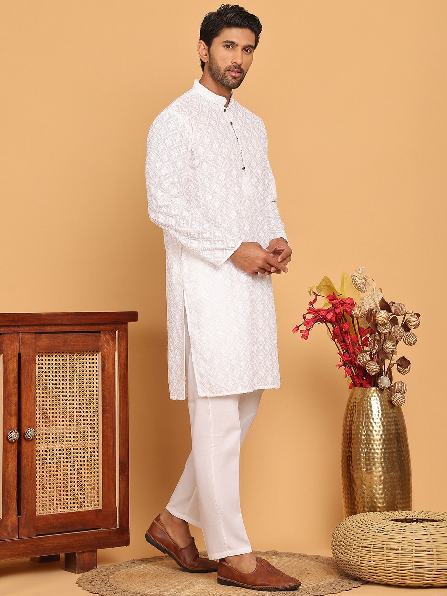 Jompers Men's White Pure Cotton Thread Work Kurta with Pyjama