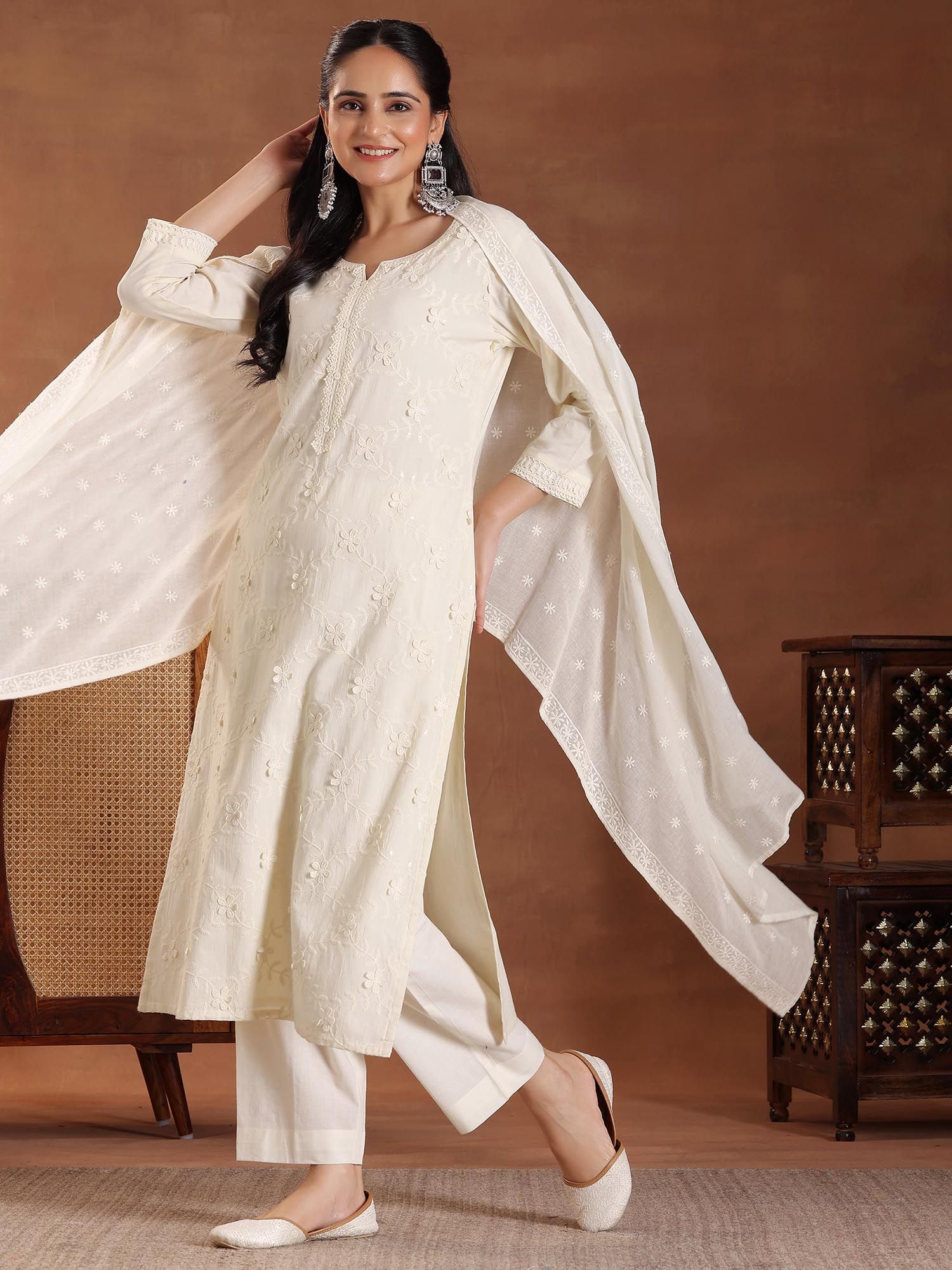 Libas Women Off White Floral Lining Kurta with Pant & Dupatta
