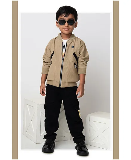 LITTLE COLLARS Jacquard Knit Full Sleeves I Am Boss Text Applique Detailed Jacket With Tee & Jeans Set - Khaki