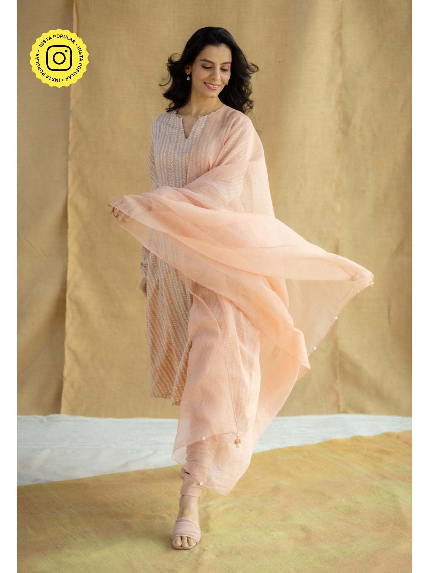 The Indian Ethnic Co. Peach Solid Cotton Kota Doria Dupatta With Tassels