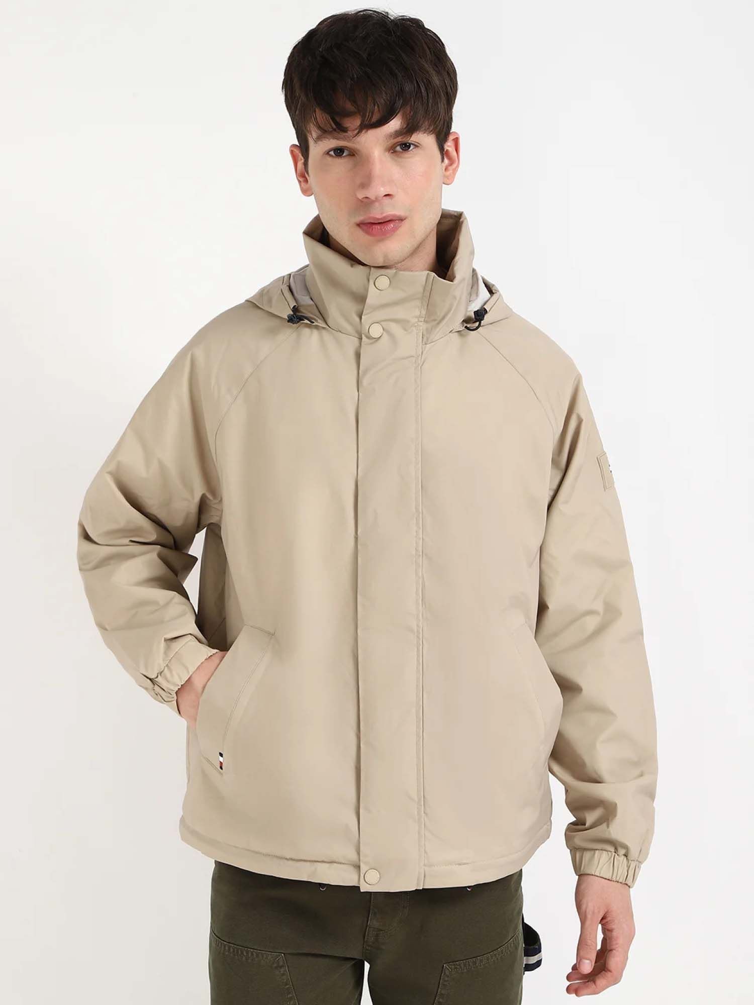 Tommy Hilfiger Solid Regular Fit Nylon Jacket