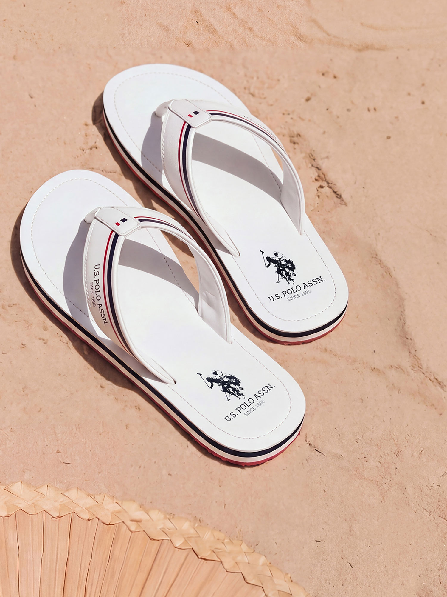 U.S. POLO ASSN. Nesta Mens White Flipflops