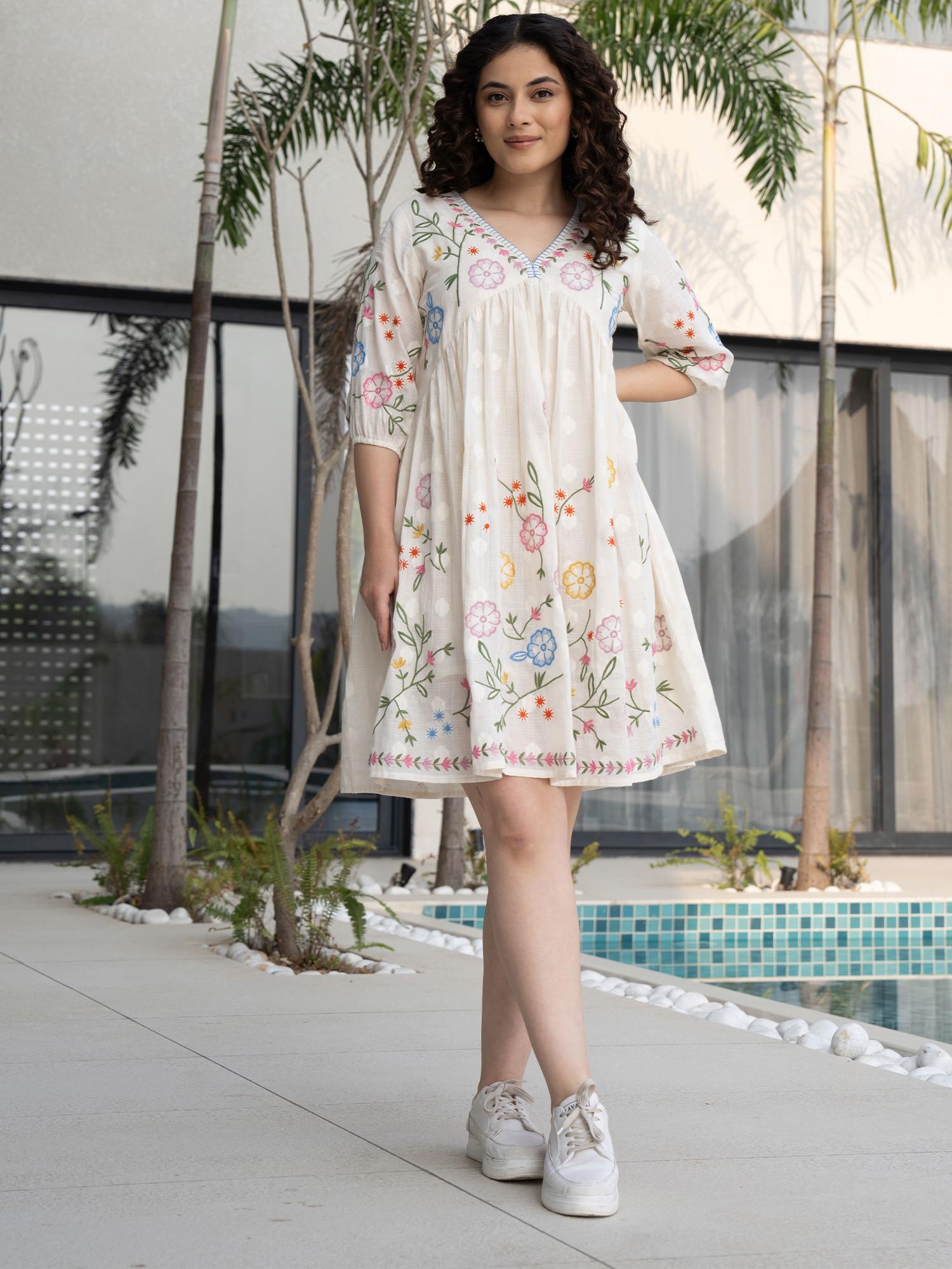 ZUMMER Off White Embroidered A-Line Knee Length Dress